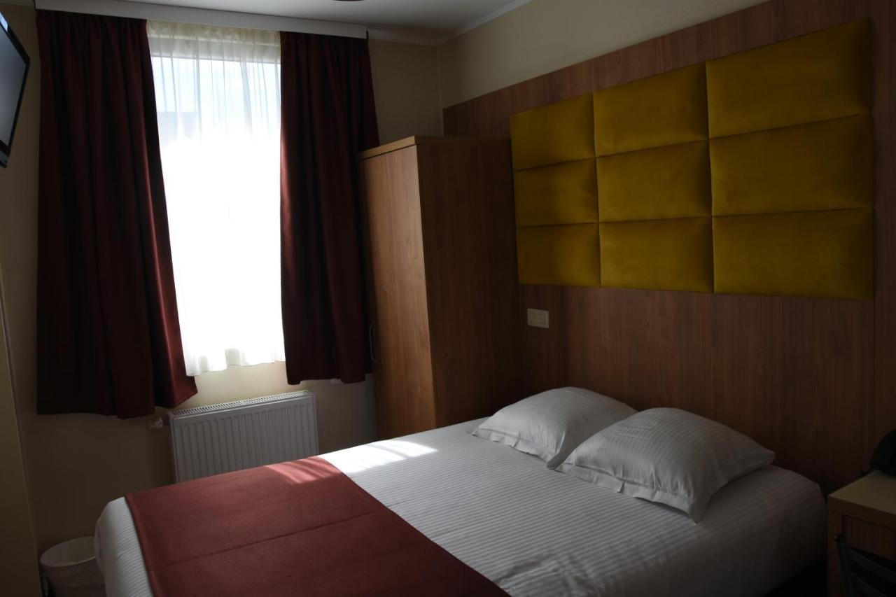 Sun Hotel Saint-Gilles Exteriér fotografie