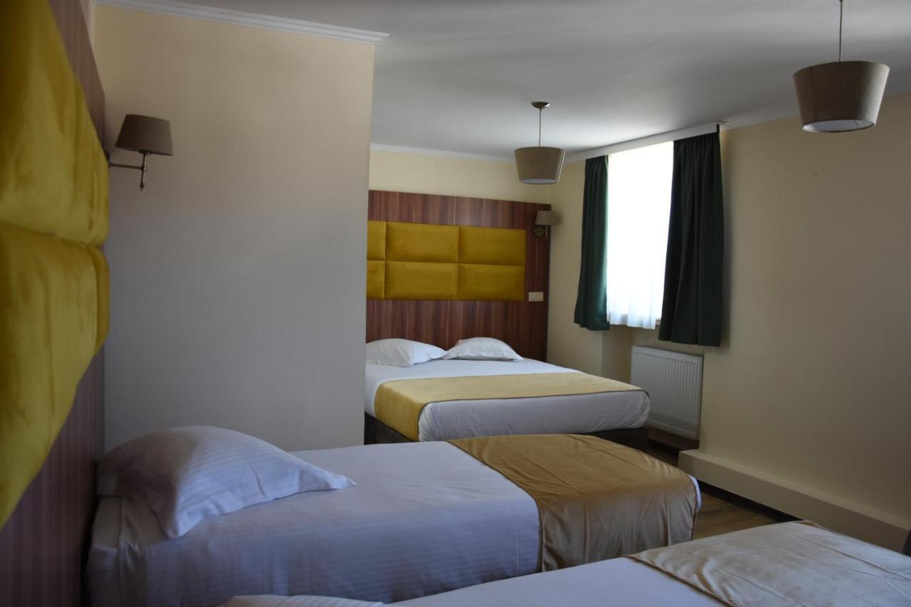 Sun Hotel Saint-Gilles Exteriér fotografie
