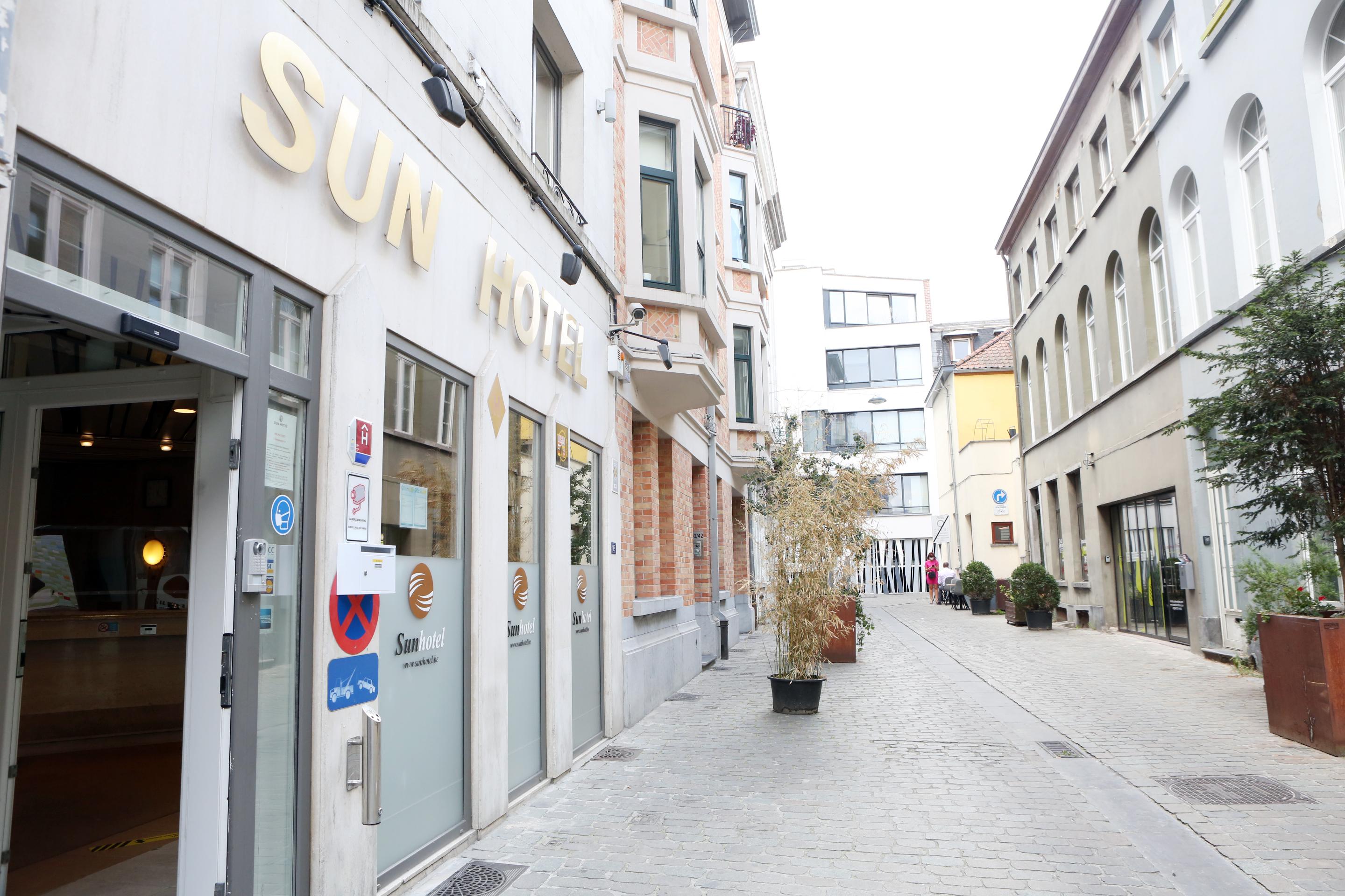 Sun Hotel Saint-Gilles Exteriér fotografie